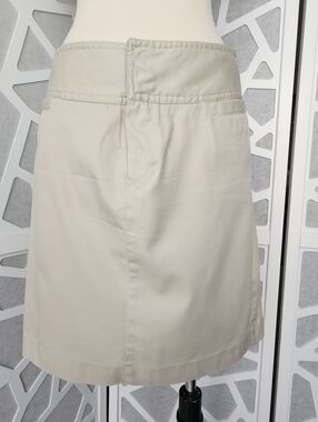Women's Mossimo Size 2 Stretch Khaki Skirt With Back Slit Cotton/Nylon/spandex